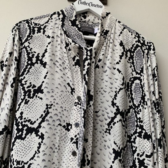 008 - Mint Velvet Blouse Size UK 12 Tie Neck Long Sleeves Snake - Picture 6 of 16